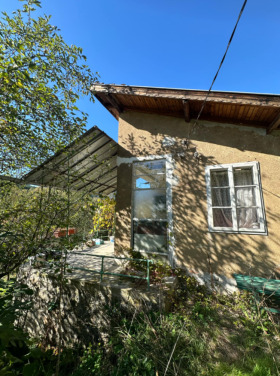 Hus Vlado Trichkov, region Sofia 3