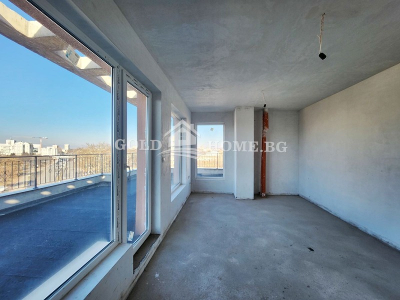 Na prodej  Studio Plovdiv , Južen , 89 m2 | 10061466