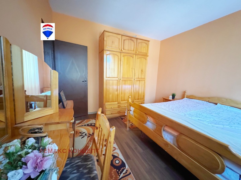 De vânzare  1 dormitor Șumen , Boian Bâlgaranov 1 , 58 mp | 80038447 - imagine [5]