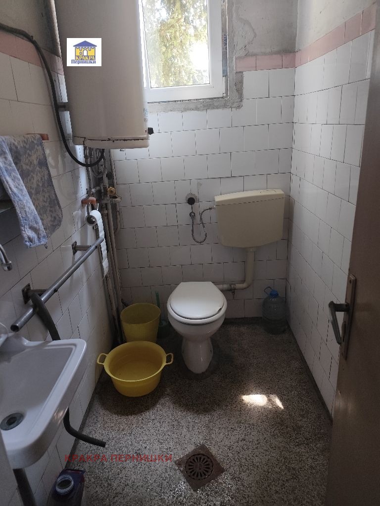 Продава  Къща град Перник , Могиличе , 108 кв.м | 45962679 - изображение [8]
