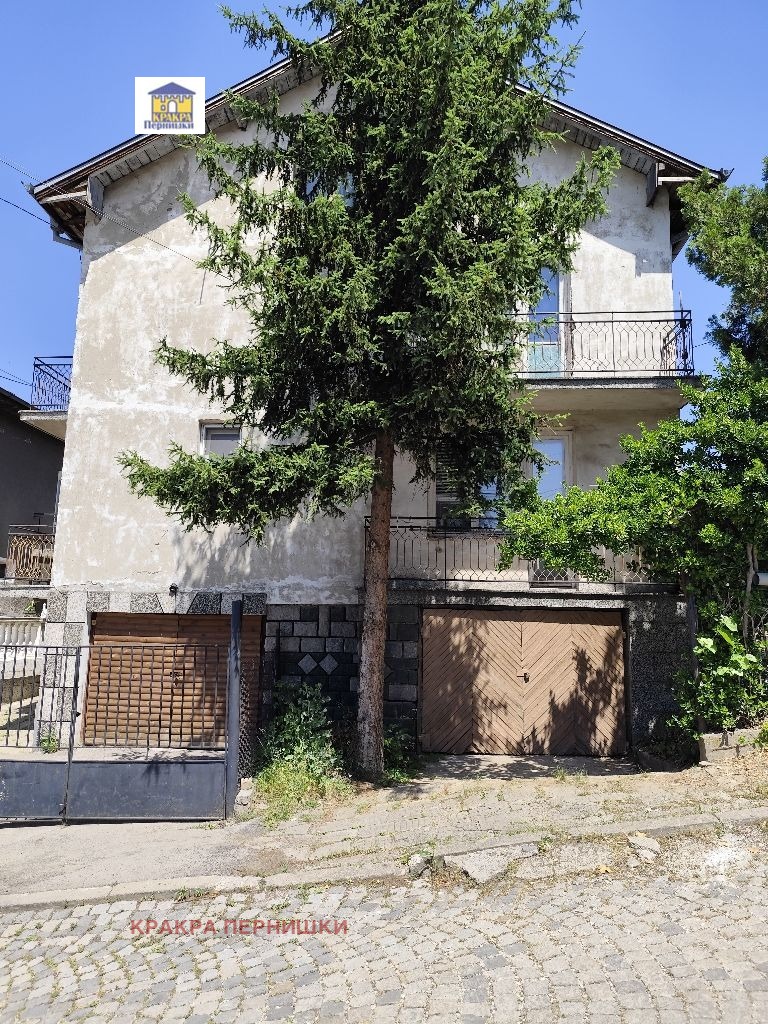 Продава  Къща град Перник , Могиличе , 108 кв.м | 45962679