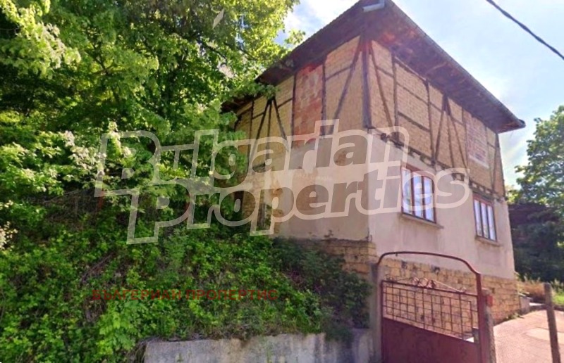 Продава КЪЩА, с. Долни Радковци, област Габрово