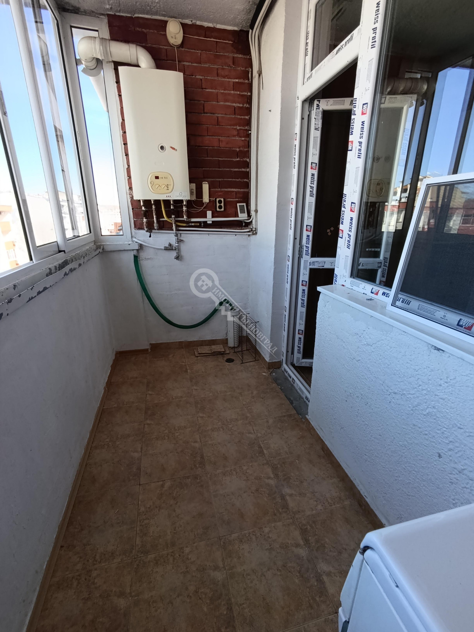 Продава 4-СТАЕН, гр. Велико Търново, Колю Фичето, снимка 4 - Апартаменти - 53768800