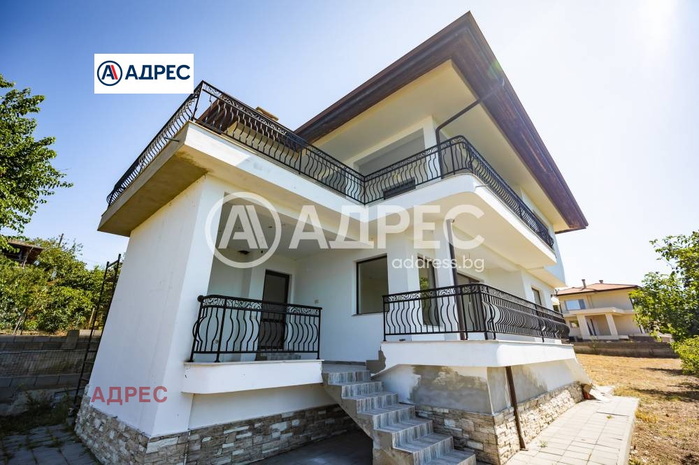 Продава КЪЩА, гр. Варна, м-т Боровец - юг, снимка 2 - Къщи - 50973636