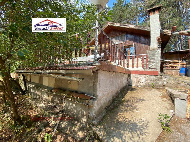 Продава ВИЛА в град София, с. Подгумер - 30 кв.м / 59 000 € » 115 393.97 лв., ИМОТБГ КОРЕКТ
