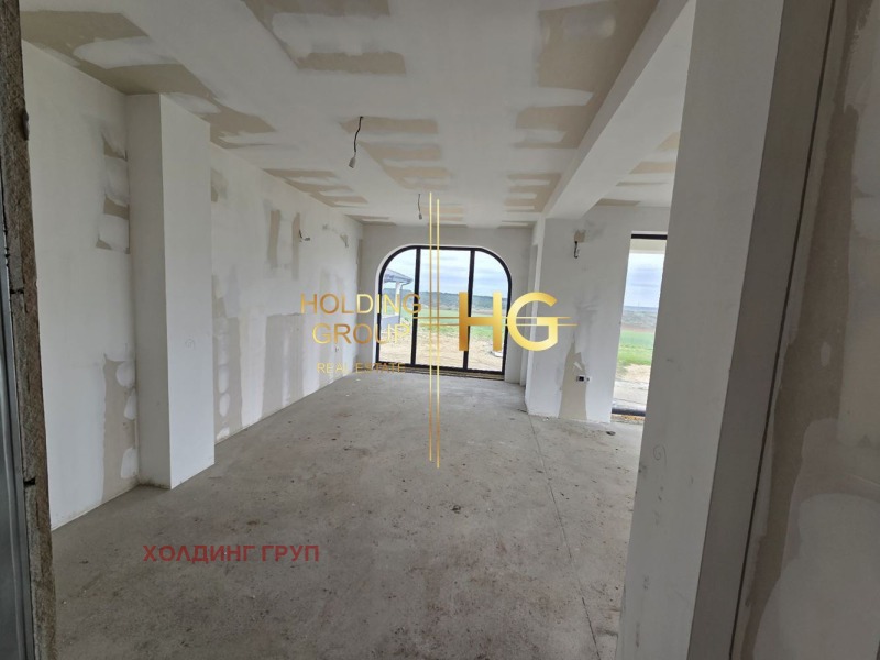 Продава КЪЩА, с. Кичево, област Варна, снимка 3 - Къщи - 52143317