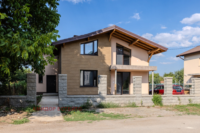 Продава КЪЩА, с. Прибой, област Перник