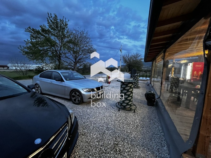 Продава  Заведение област Пловдив , с. Първенец , 704 кв.м | 88009926