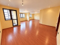 Продава  Многостаен град Варна , Окръжна болница-Генерали , 220 кв.м | 98339432
