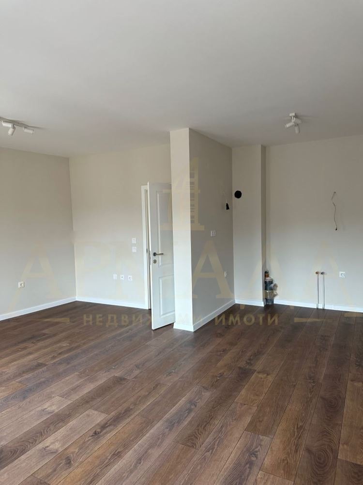En venta  1 dormitorio Plovdiv , Marasha , 83 metros cuadrados | 13471117 - imagen [3]