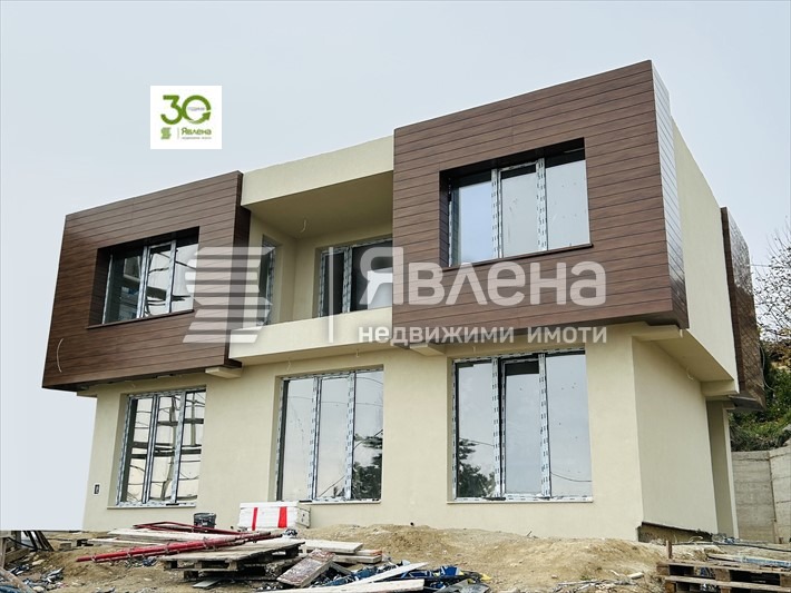 Продава КЪЩА, гр. Варна, м-т Акчелар, снимка 1 - Къщи - 48972174