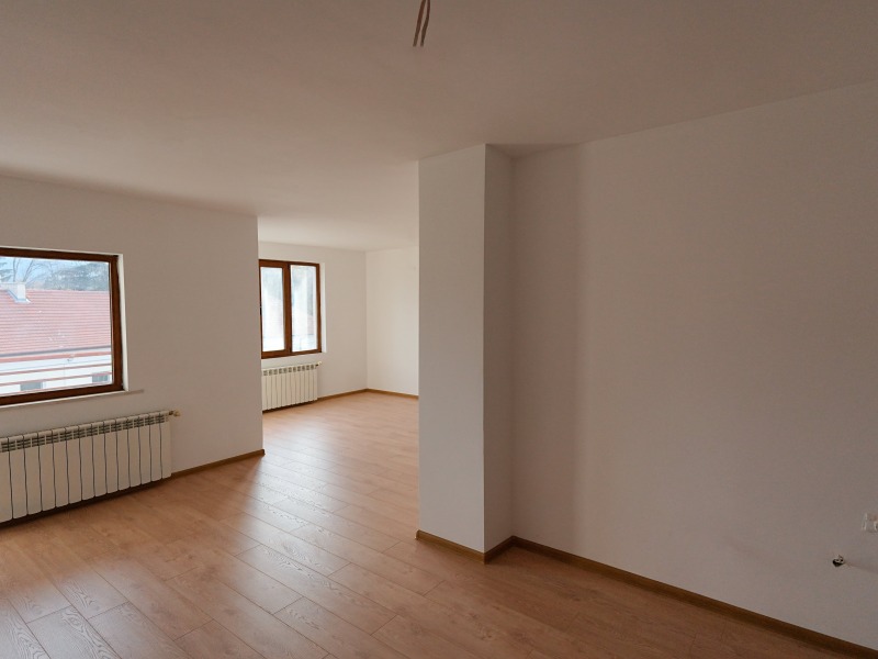 Продава 4-СТАЕН в област Благоевград, гр. Разлог - 136 кв.м / 145 000 € » 283 595.35 лв., ГЛОБЪЛ ИНВЕСТМЪНТ ПРОПЪРТИС