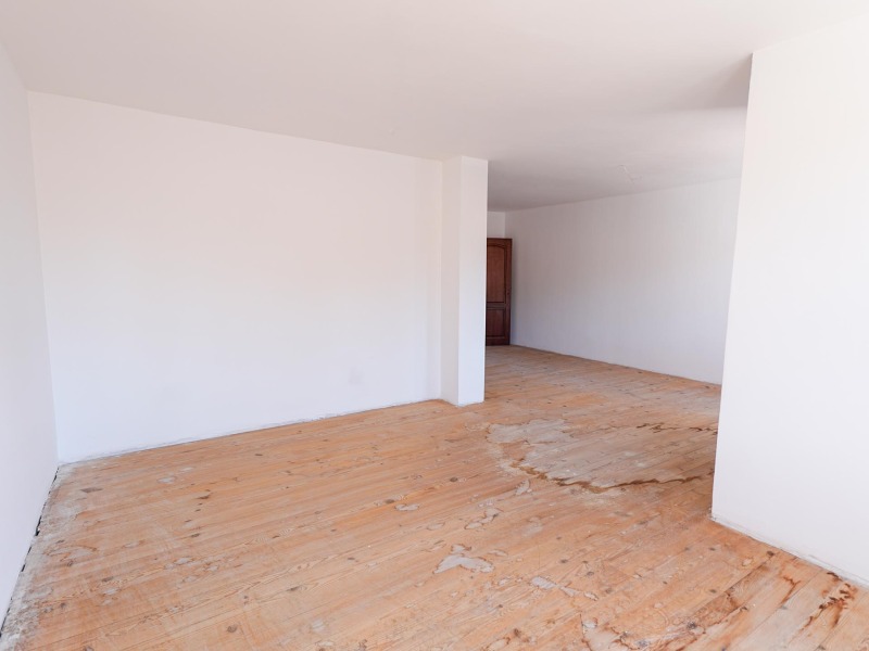 Продава  4-стаен област Благоевград , гр. Разлог , 136 кв.м | 90154550 - изображение [10]