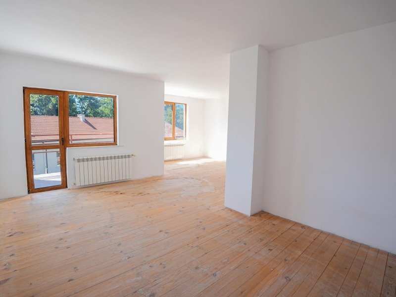 Продава  4-стаен област Благоевград , гр. Разлог , 136 кв.м | 90154550 - изображение [8]