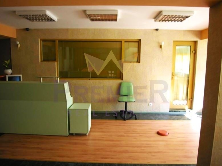 Продава ОФИС, гр. София, Оборище