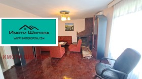 Продава  Етаж от къща, гр. Петрич