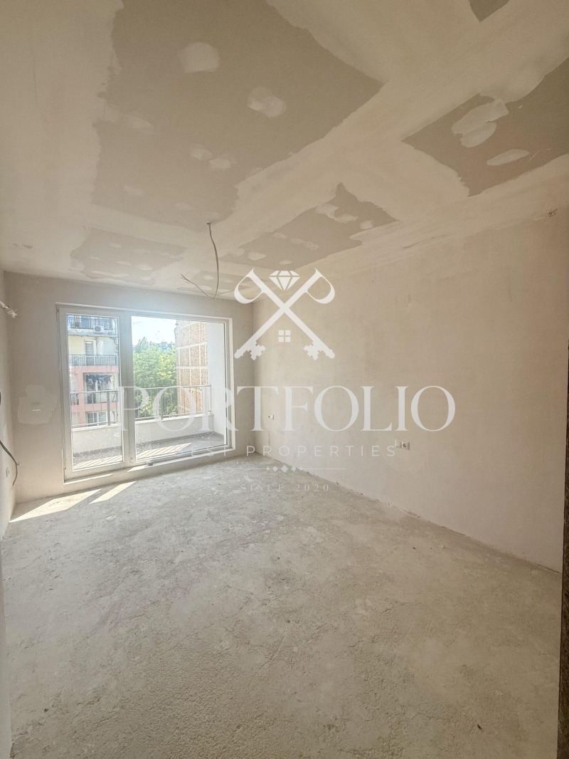 Продава МНОГОСТАЕН, гр. Бургас, Лазур, снимка 10 - Апартаменти - 52622977