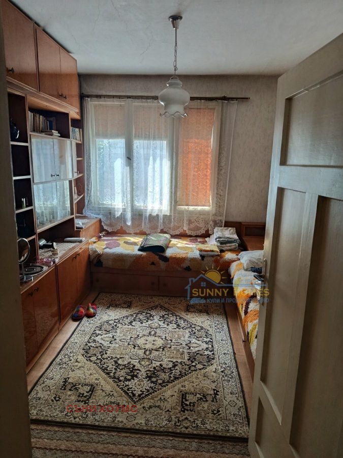 Продава ЕТАЖ ОТ КЪЩА, гр. Горна Оряховица, област Велико Търново, снимка 2 - Етаж от къща - 53108362