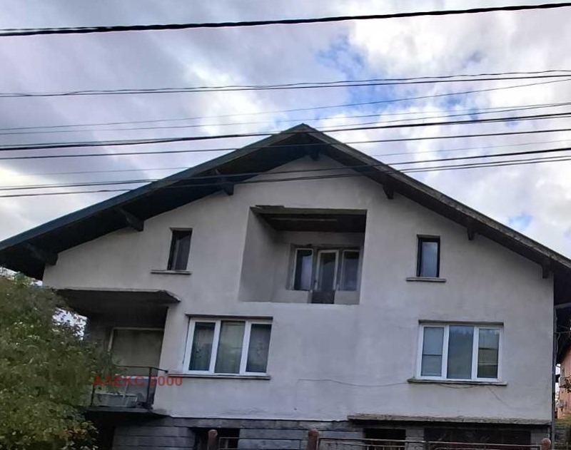 Продава КЪЩА, гр. София, с. Владая