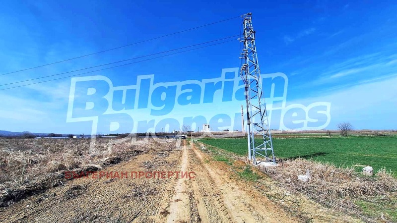 Продава ПАРЦЕЛ в област Пловдив, гр. Куклен - 21000 кв.м / 903 000 € » 1 766 114.49 лв., БЪЛГЕРИАН ПРОПЕРТИС
