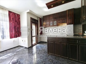 2 dormitoare Țentâr, Plovdiv