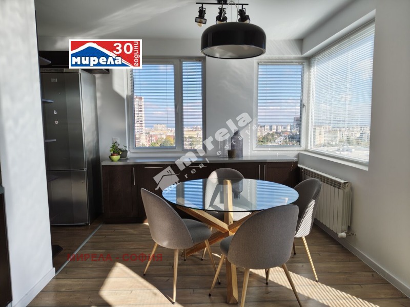 Til salgs  3 soverom Sofia , Mladost 4 , 187 kvm | 56352657 - bilde [4]