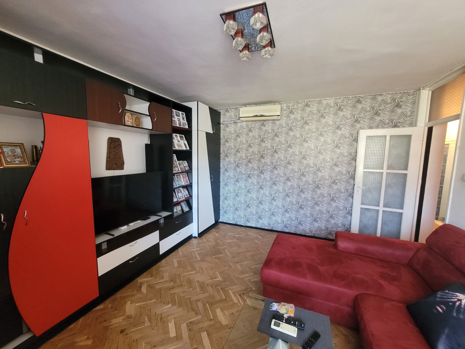 Продава 3-СТАЕН, гр. Плевен, 9-ти квартал, снимка 2 - Апартаменти - 49571696