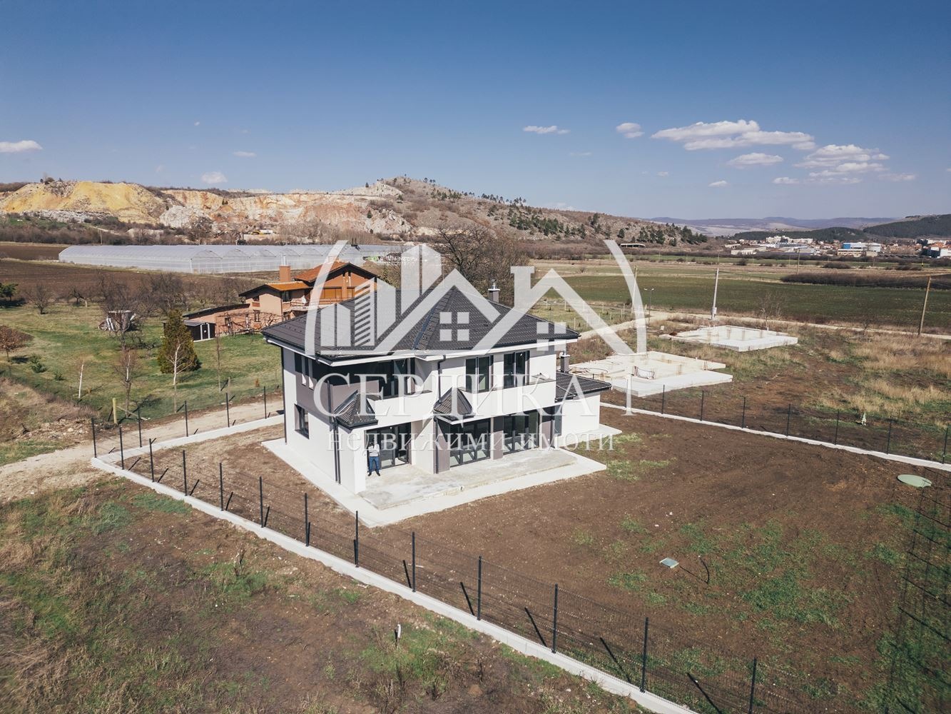Продава КЪЩА, гр. Сливница, област София област, снимка 3 - Къщи - 56045585