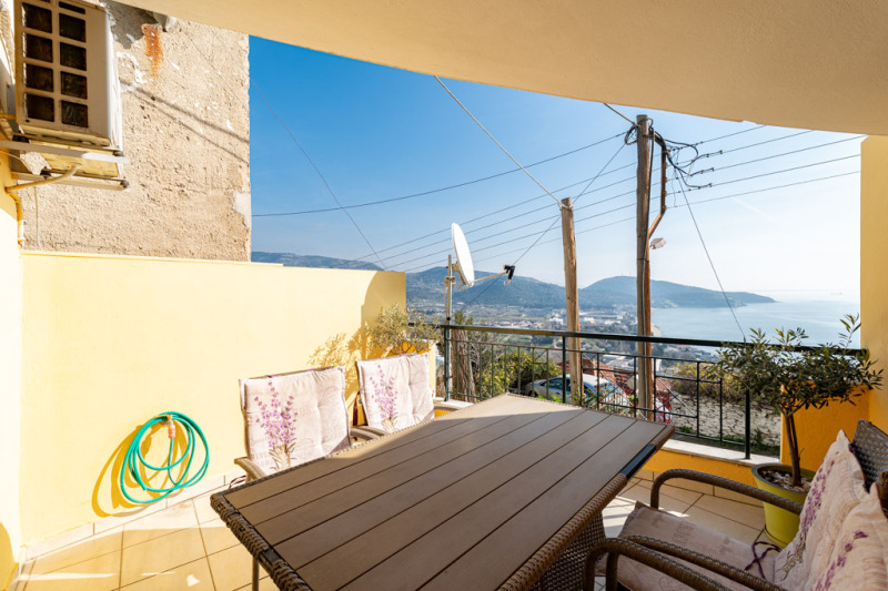 Продава 3-СТАЕН, гр. Велико Търново, Център, снимка 3 - Апартаменти - 54354490