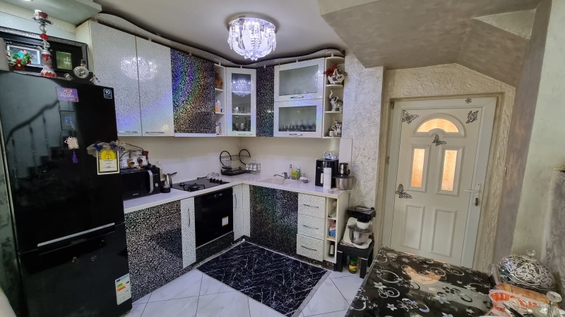 Продава КЪЩА в град Разград, Варош - 83 кв.м / 220 000 € » 430 282.60 лв., РОС -НЕДВИЖИМИ ИМОТИ