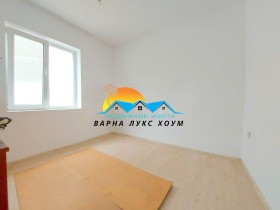 2-стаен град Варна, Аспарухово 1