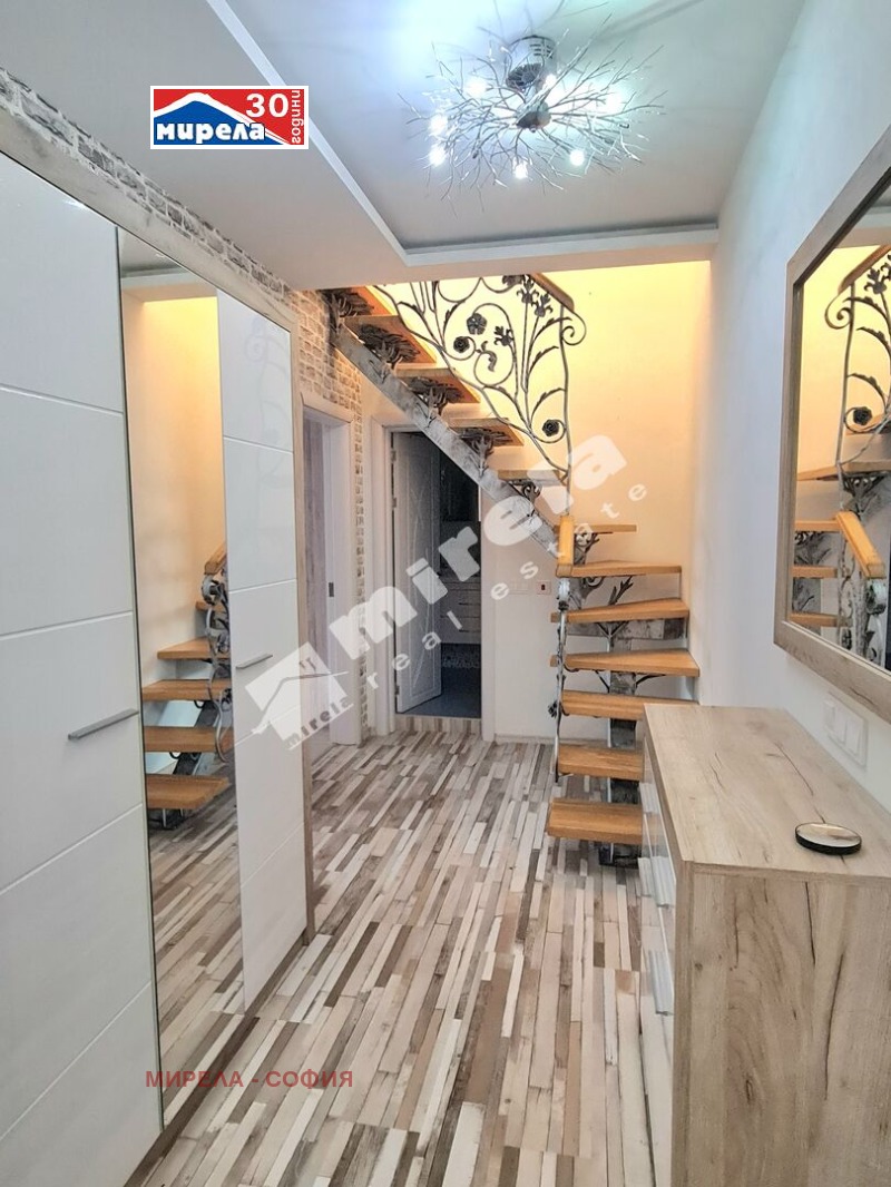 Продава  4-стаен град София , Банишора , 100 кв.м | 59847351 - изображение [8]
