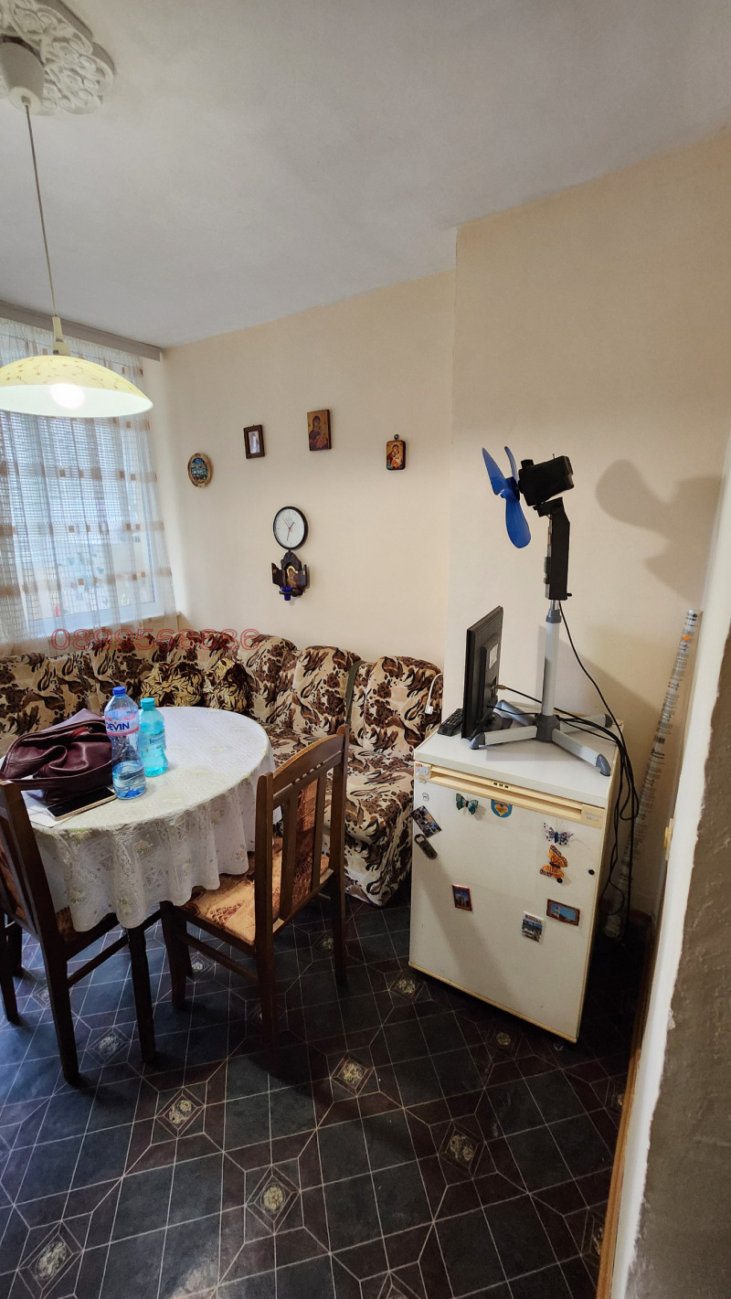 Продава 4-СТАЕН, гр. Нова Загора, област Сливен, снимка 2 - Апартаменти - 52783628