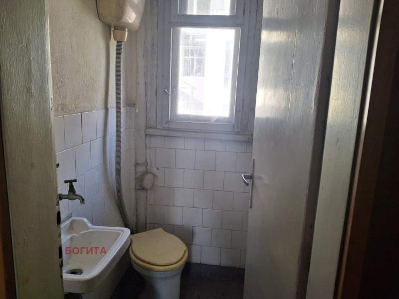 Продава МНОГОСТАЕН, гр. Стара Загора, Център, снимка 10 - Апартаменти - 52575787