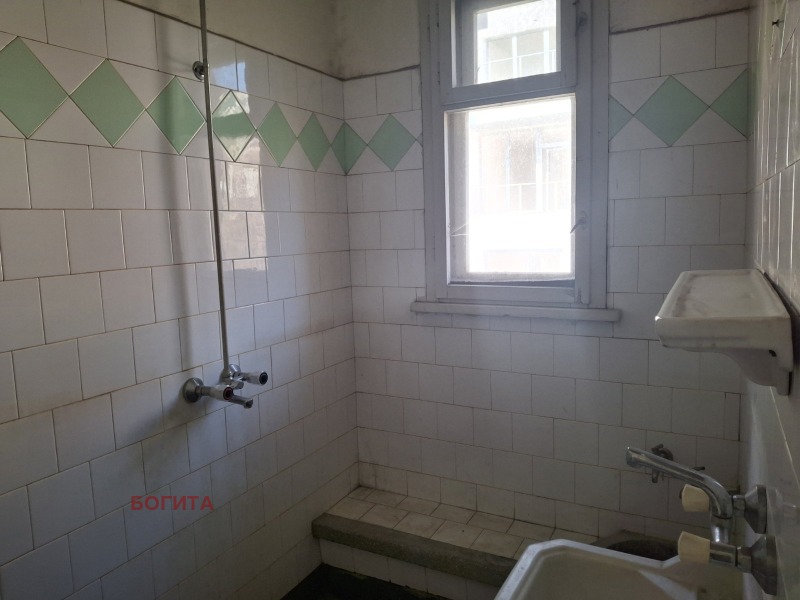 Продава МНОГОСТАЕН, гр. Стара Загора, Център, снимка 11 - Апартаменти - 52575787