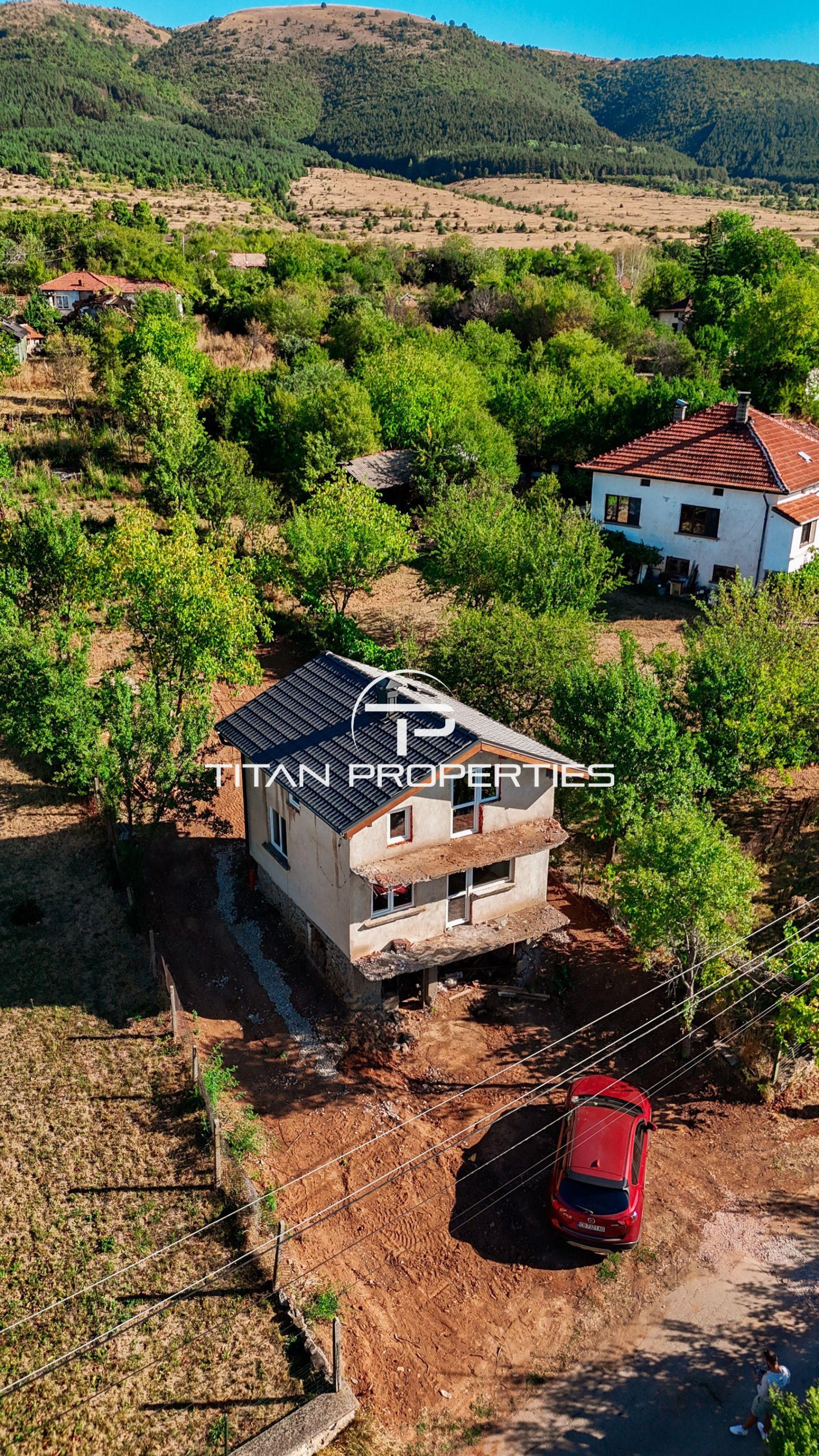 Продава КЪЩА, гр. Годеч, област София област