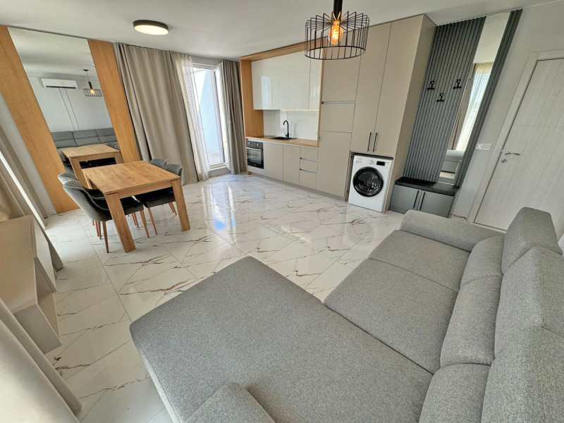 Продава  2-стаен, област Бургас, к.к. Слънчев бряг •  155 000 EUR • ID 64079899 — holmes.bg - [1] 