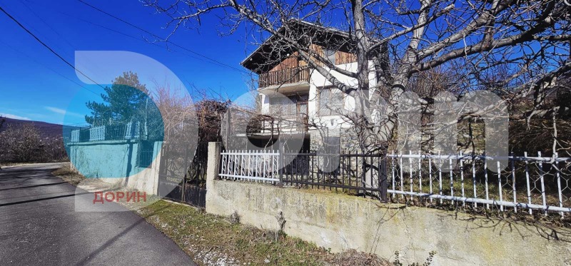 Продава ВИЛА, с. Храбрино, област Пловдив