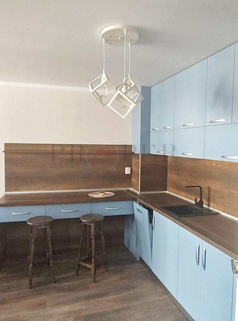 Myytävänä  1 makuuhuone Veliko Tarnovo , Buzludža , 65 neliömetriä | 27458356