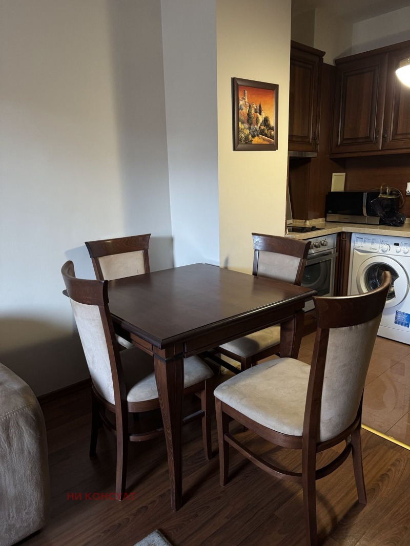 Продаја  1 спаваћа соба Софија , Карпузица , 60 м2 | 92188857
