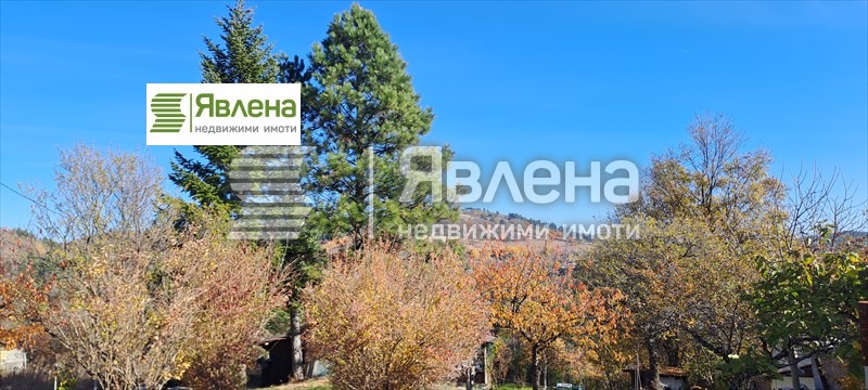 À venda  Trama região Sófia , Mala Rakovica , 600 m² | 44405463