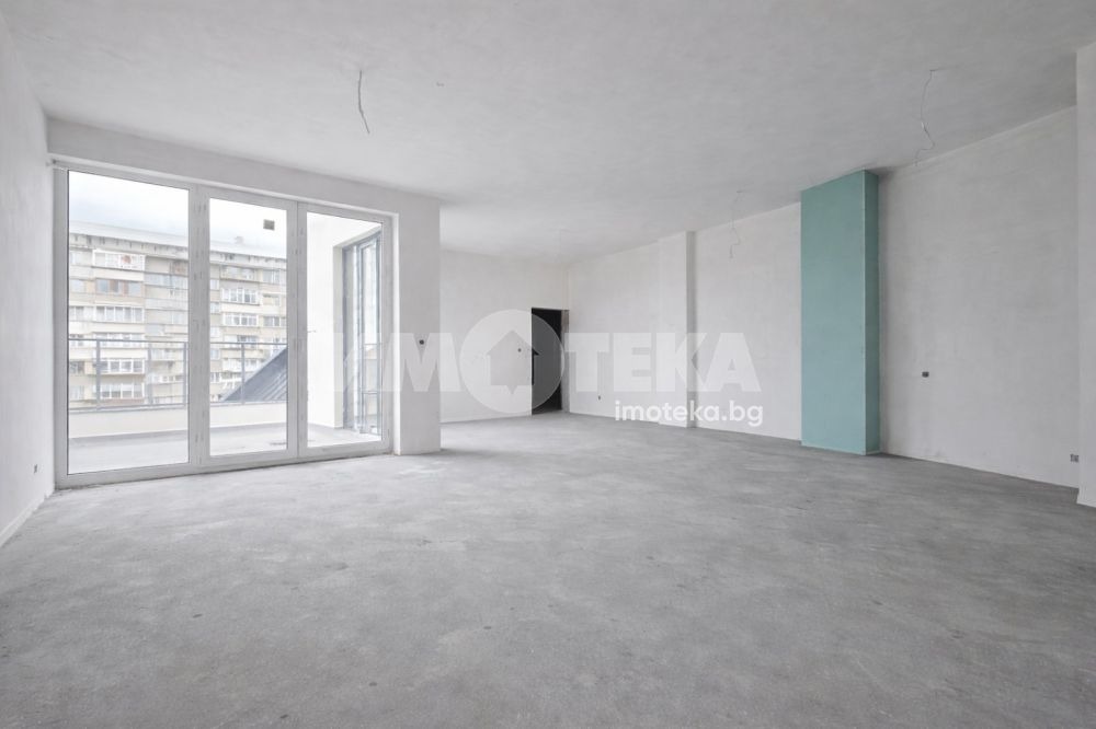 Продава МНОГОСТАЕН, гр. София, Център