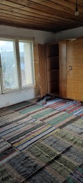 Продава КЪЩА, област Пловдив, с. Старосел • 47000 лв. • 87570649 — Holmes.bg