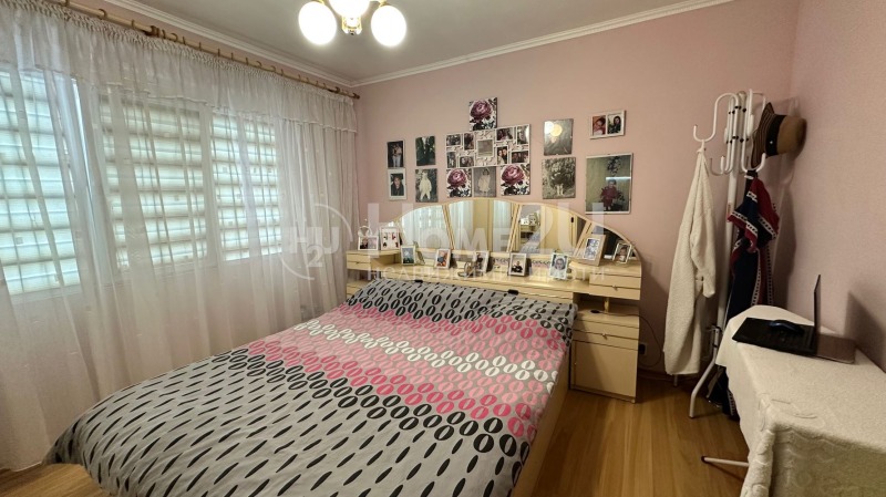 De vânzare  2 dormitoare Varna , Vladislav Varnenciic 1 , 61 mp | 57676762 - imagine [12]