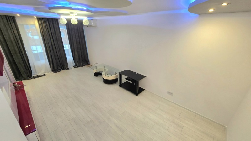 Продава 2-СТАЕН в град Варна, Цветен квартал - 61 кв.м / 145 000 € » 283 595.35 лв., ИМПЕРИУМ ГРУП