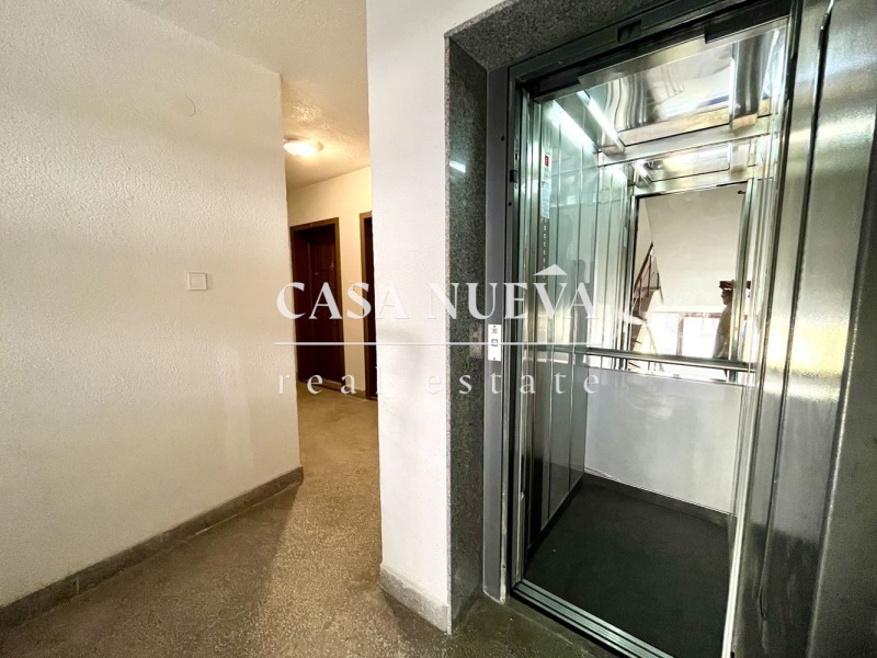 Na prodej  2 ložnice Sofia , Centar , 139 m2 | 16146543 - obraz [13]