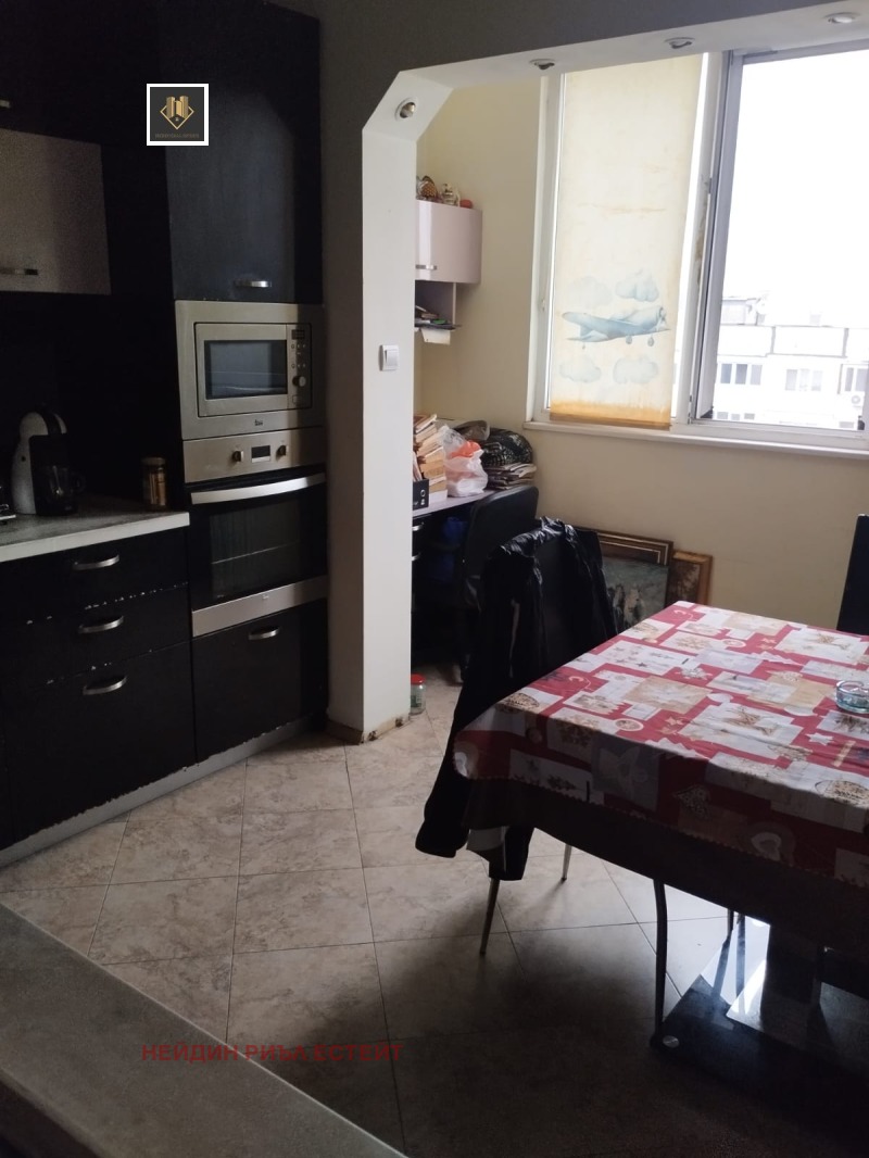 Продава 3-СТАЕН, гр. София, Люлин 10