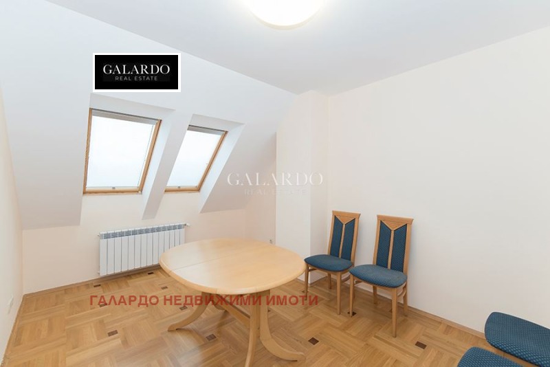 Продава 4-СТАЕН, гр. София, Изток, снимка 4 - Апартаменти - 52851195