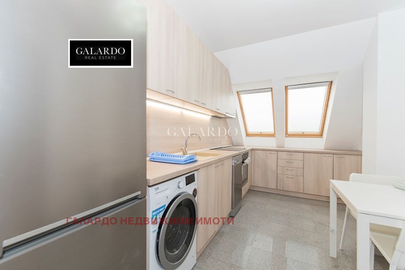 Продава 4-СТАЕН, гр. София, Изток, снимка 3 - Апартаменти - 52851195