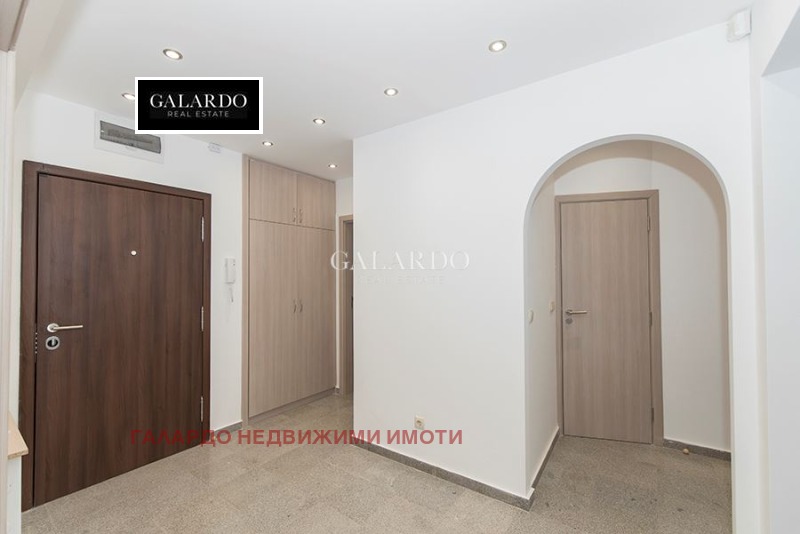 Продава 4-СТАЕН, гр. София, Изток, снимка 12 - Апартаменти - 52851195